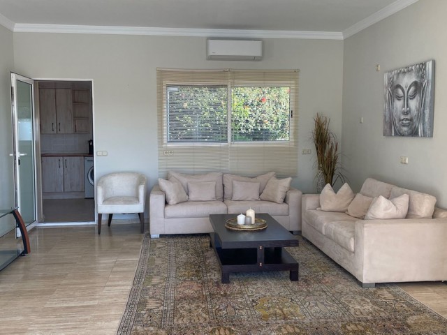 5 Bedrooms Villa in Mijas