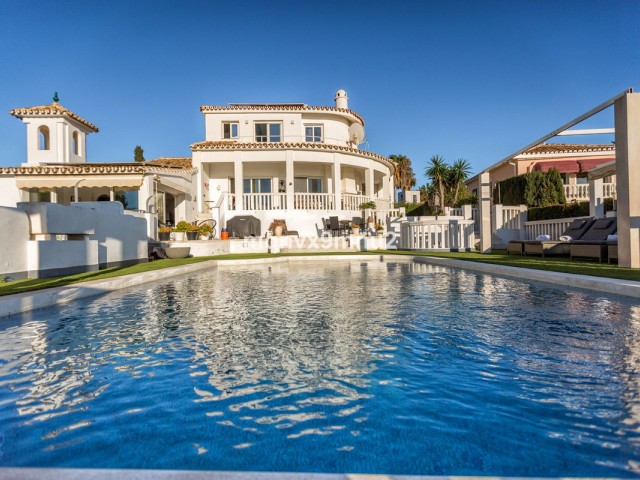 5 Slaapkamer Villa in El Chaparral