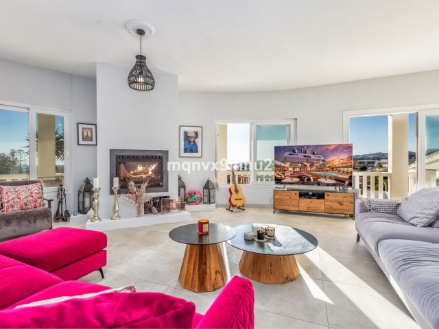 5 Slaapkamer Villa in El Chaparral