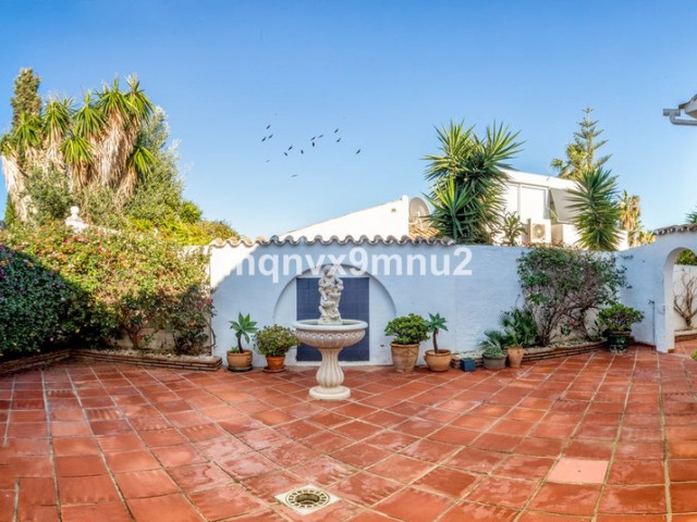 5 Slaapkamer Villa in El Chaparral