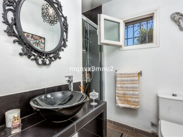 5 Slaapkamer Villa in El Chaparral