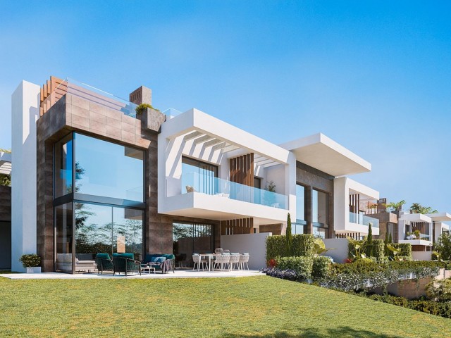 4 Bedrooms Villa in Marbella