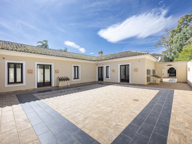5 Makuuhuoneen Huvila Sotogrande