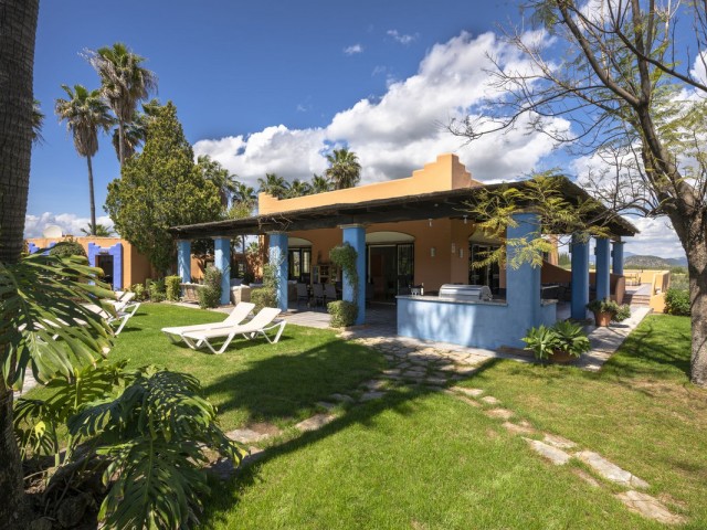 9 Soveroms Villa i Alhaurín el Grande