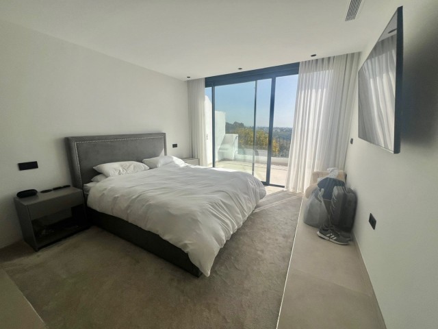 4 Bedrooms Townhouse in Benahavís