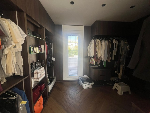 4 Bedrooms Townhouse in Benahavís