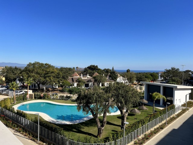 Maison mitoyenne avec 3 Chambres  à San Roque Club