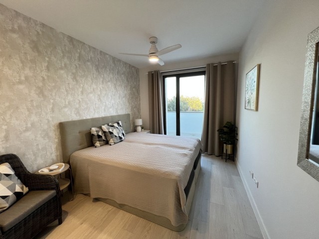 Maison mitoyenne avec 3 Chambres  à San Roque Club