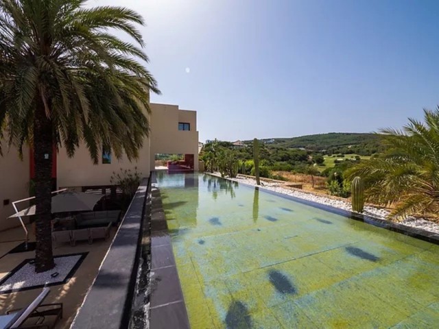 5 Makuuhuoneen Huvila Sotogrande Alto