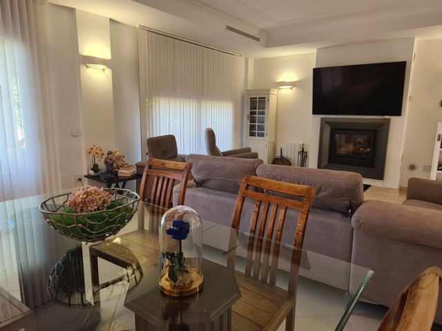 Villa avec 3 Chambres  à Cerros del Aguila