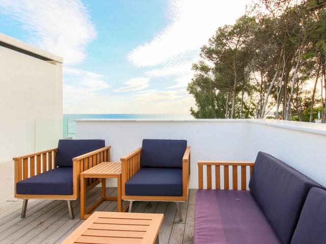 3 Bedrooms Townhouse in Estepona