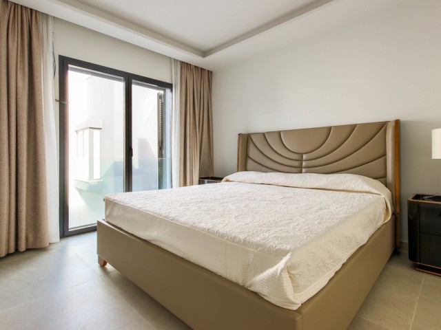 3 Bedrooms Townhouse in Estepona