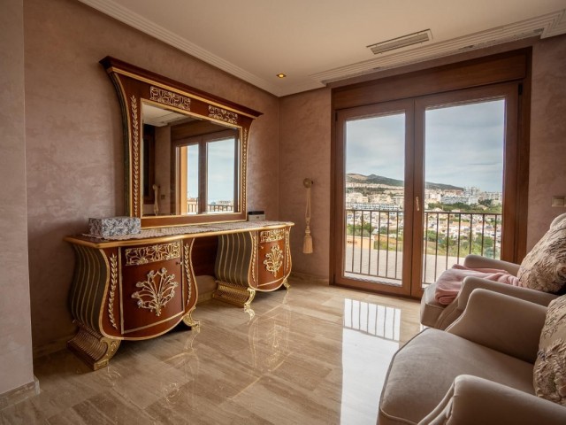 Villa avec 5 Chambres  à Benalmadena Costa