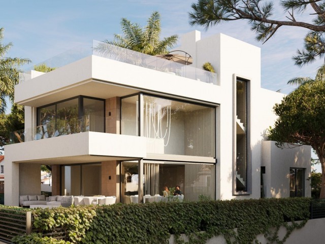 4 Bedrooms Villa in Elviria