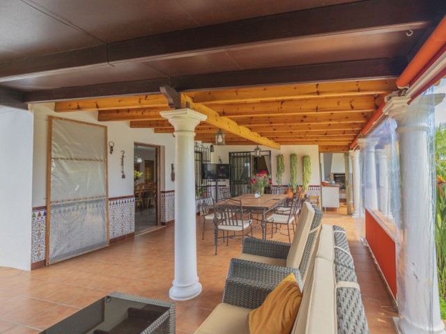 Huvila, Las Chapas, R4990192
