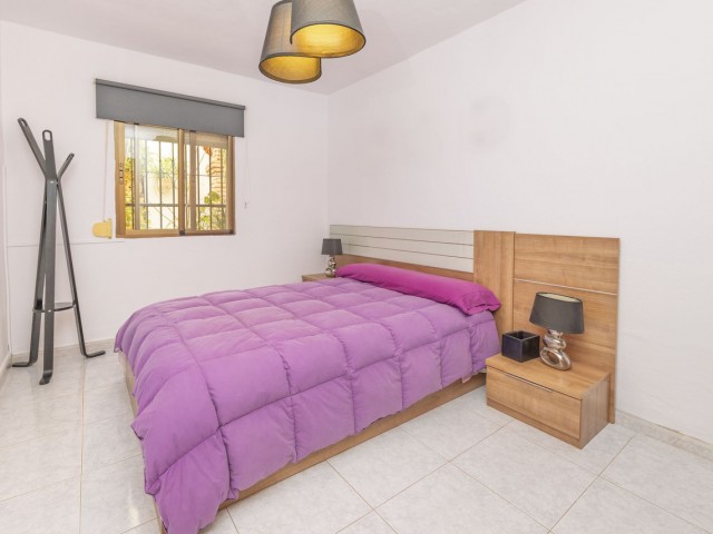 Villa con 3 Dormitorios  en Las Chapas