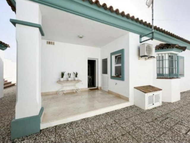 Huvila, San Roque, R5006980