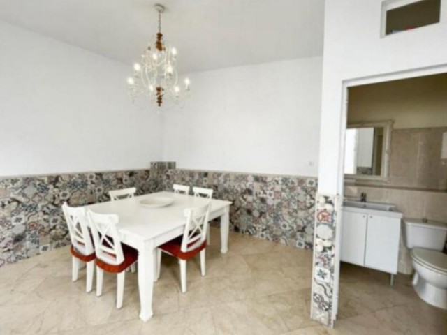 5 Slaapkamer Villa in San Roque