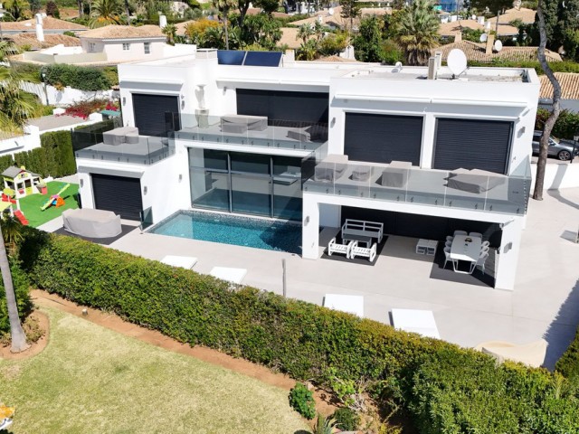 4 Schlafzimmer Villa in Los Monteros