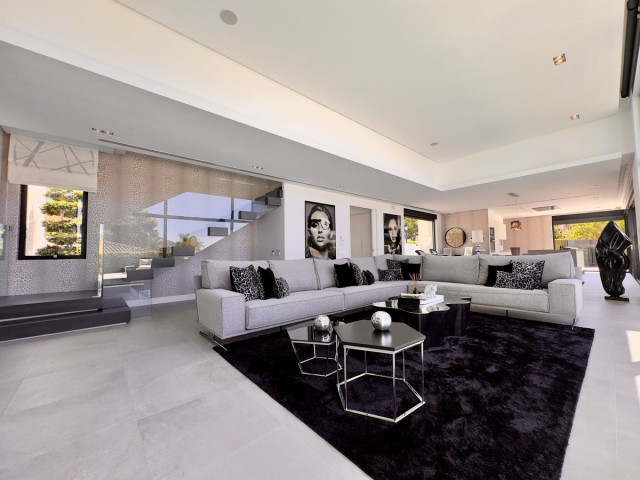 4 Schlafzimmer Villa in Los Monteros