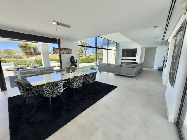 4 Schlafzimmer Villa in Los Monteros
