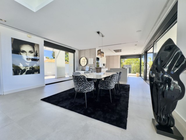 4 Schlafzimmer Villa in Los Monteros