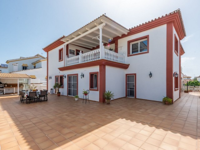 6 Makuuhuoneen Huvila San Pedro de Alcántara