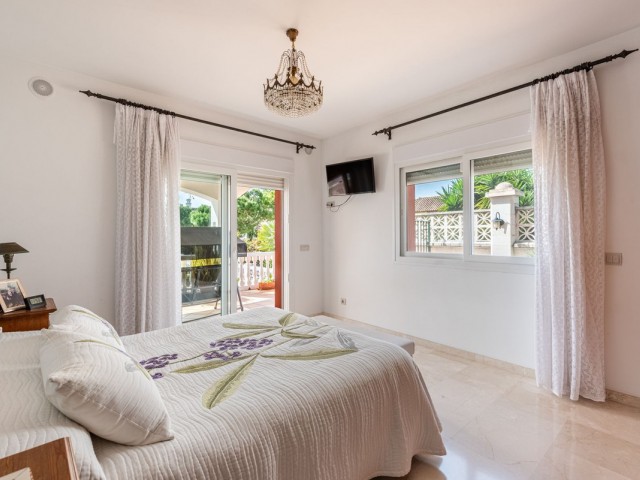 6 Makuuhuoneen Huvila San Pedro de Alcántara
