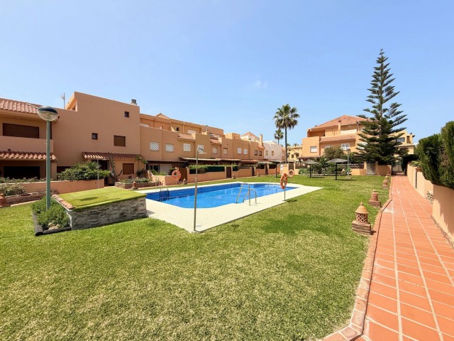 4 Schlafzimmer Reihenhaus in Casares Playa