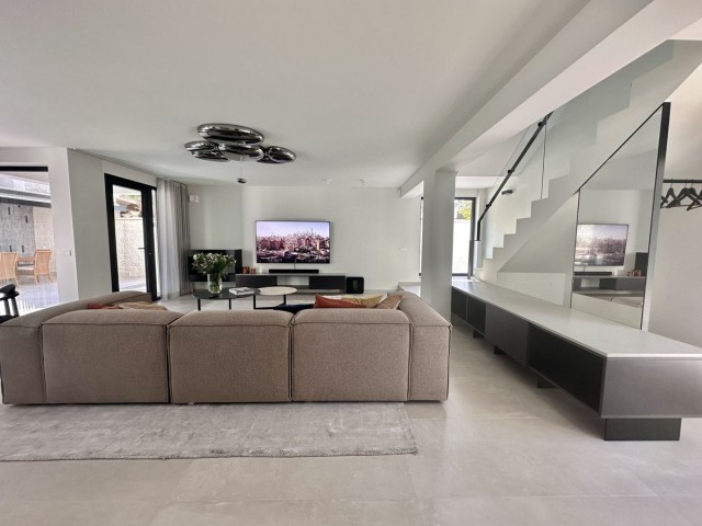 4 Soveroms Villa i Puerto Banús