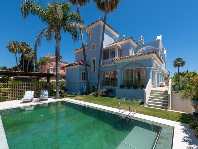 6 Soveroms Villa i Puerto Banús