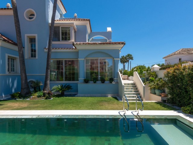 6 Soveroms Villa i Puerto Banús