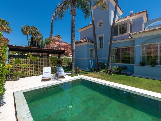 6 Soveroms Villa i Puerto Banús