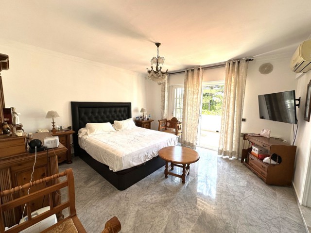 5 Makuuhuoneen Huvila San Pedro de Alcántara