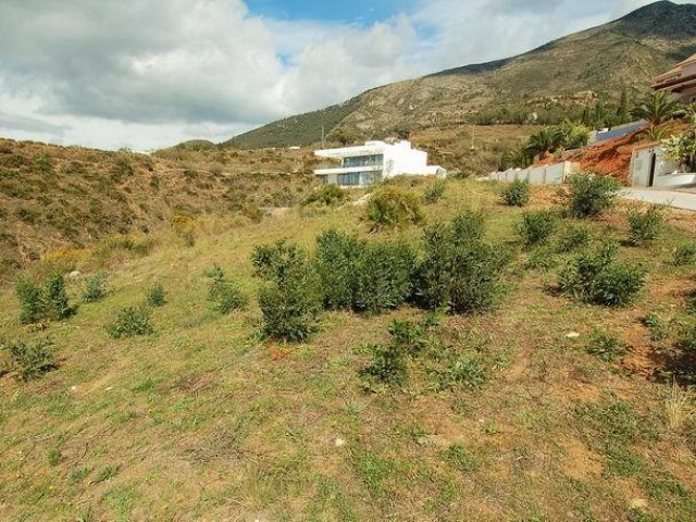  Plot in Mijas