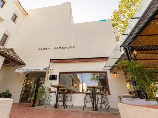Commercial, Nueva Andalucia, R5052310