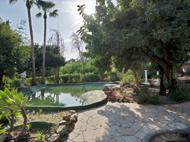 9 Bedrooms Villa in Benalmadena