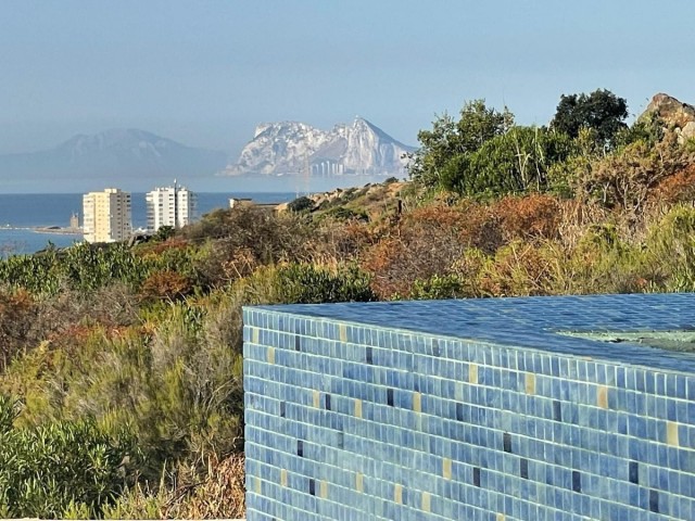4 Soveroms Villa i San Roque