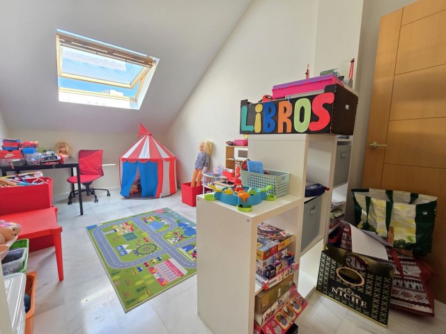 4 Schlafzimmer Reihenhaus in Benalmadena Costa