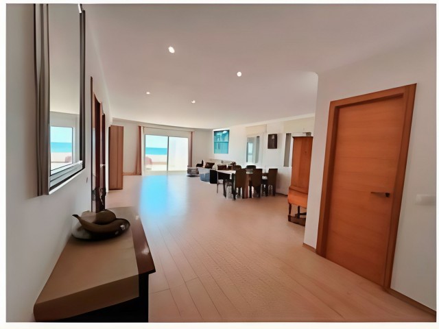 3 Bedrooms Villa in Estepona