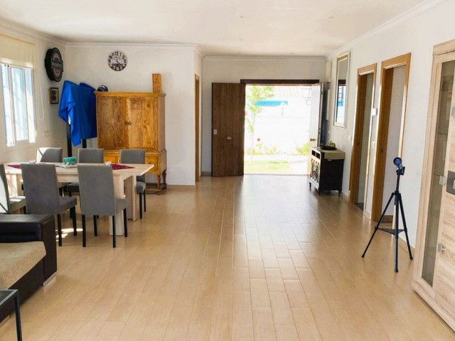 3 Bedrooms Villa in Estepona