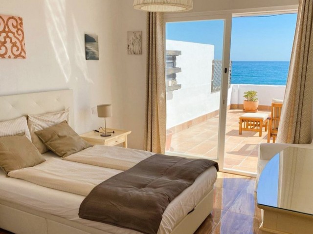 3 Bedrooms Villa in Estepona