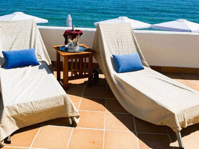 3 Bedrooms Villa in Estepona