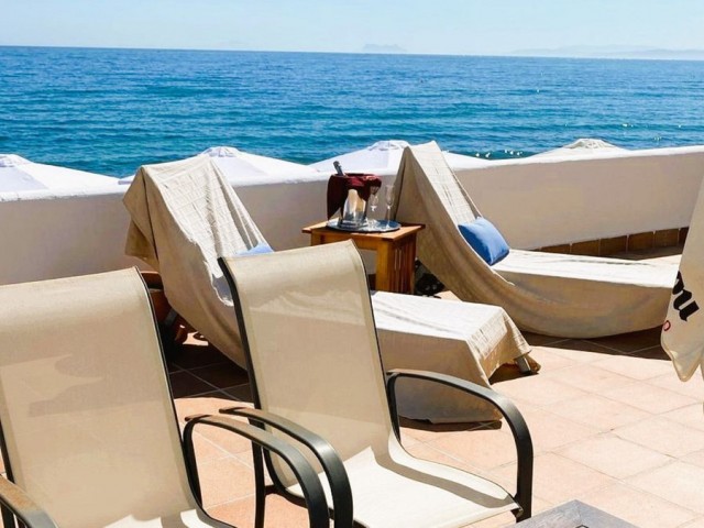 3 Bedrooms Villa in Estepona
