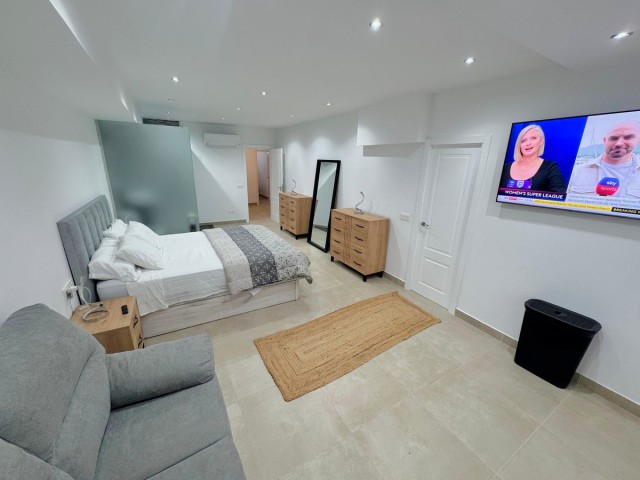5 Slaapkamer Rijtjeshuis in Artola