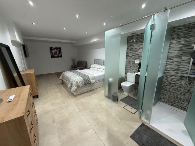 5 Slaapkamer Rijtjeshuis in Artola