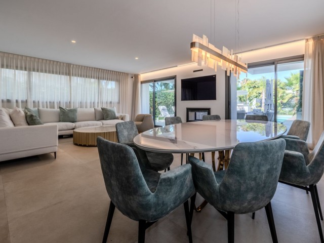 4 Soveroms Villa i Puerto Banús