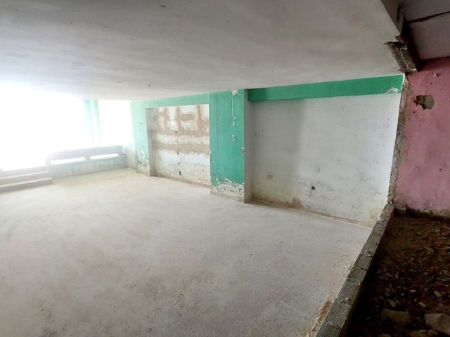 Commercial in Los Boliches