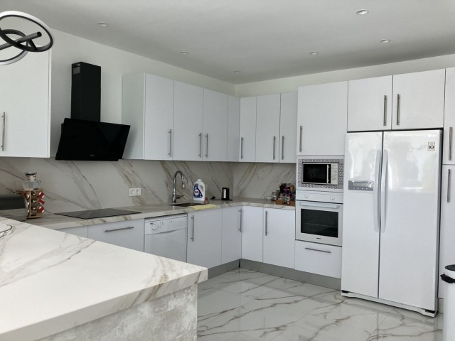 6 Soveroms Villa i Puerto Banús