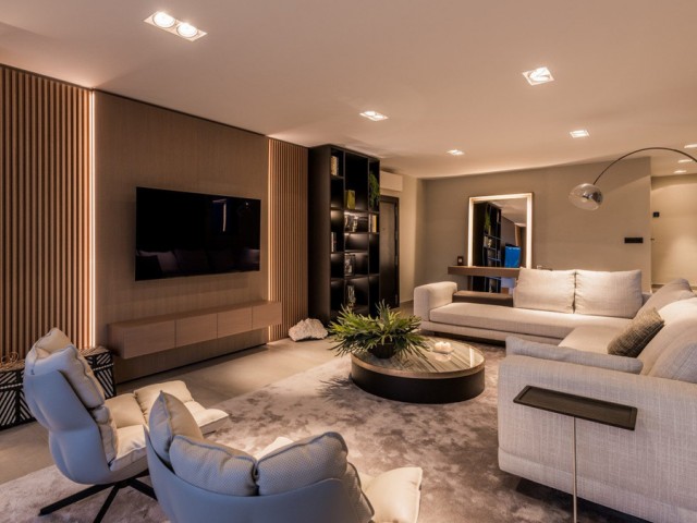 2 Bedrooms Apartment in Puerto Banús